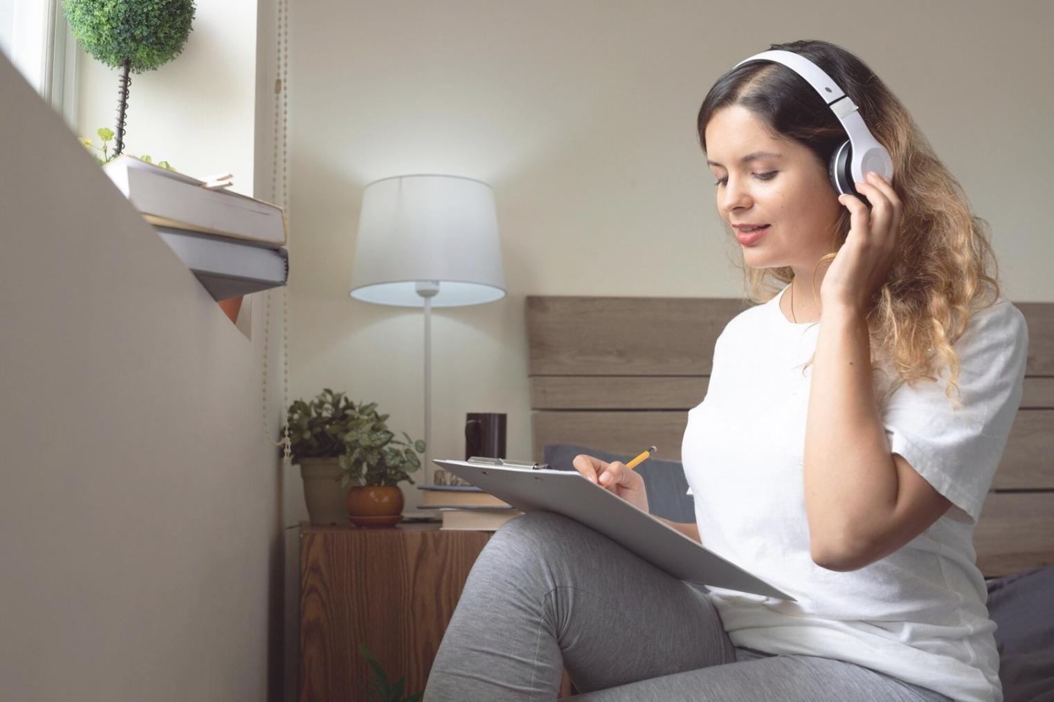 Formation en sécurité financière avec supports pédagogiques interactifs